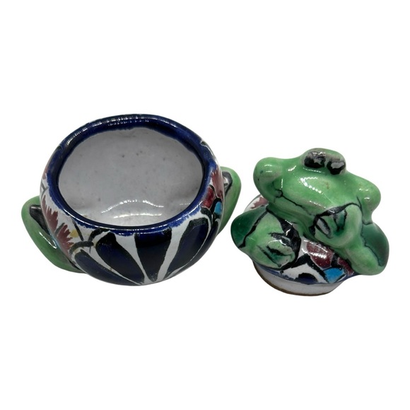 Mexican Folk Art Pottery Handmade & Handpainted Talavera Frog Trinket Box - Picture 7 of 12